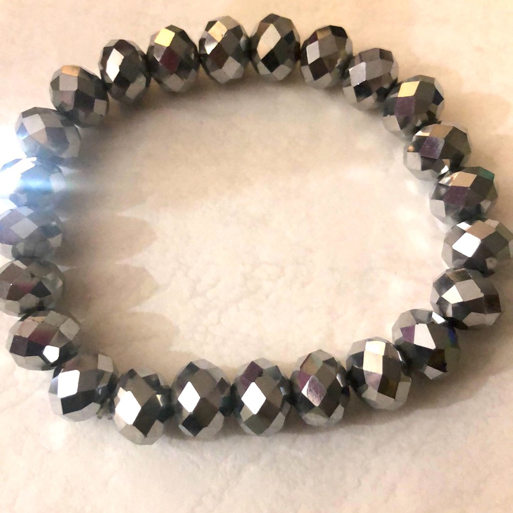 Crystals bracelet on elastic